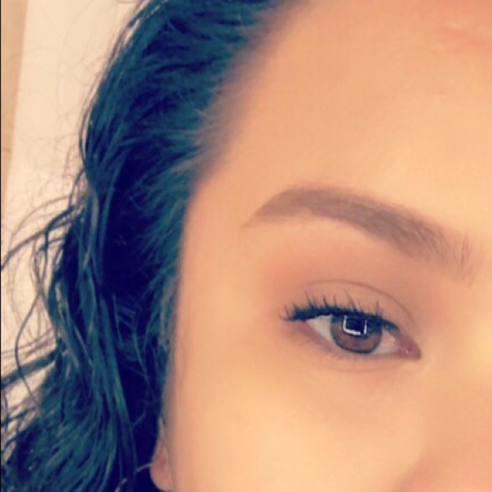 Meet your Posher, Gabriela